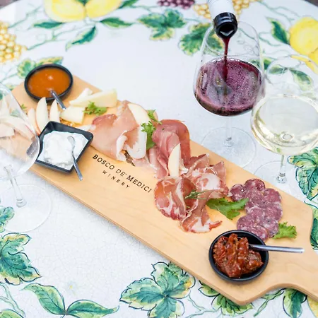 & Winery Bosco De Medici 호텔 4*